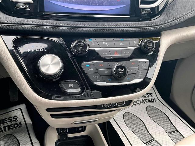 2021 Chrysler Pacifica Touring L AWD