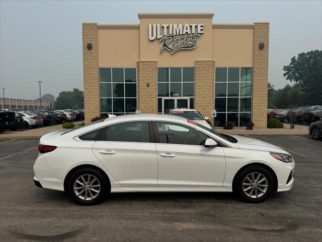 2018 Hyundai Sonata SE for sale in Appleton, WI