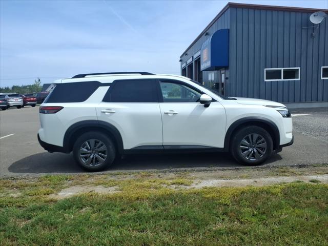 2025 Nissan Pathfinder SV 4WD