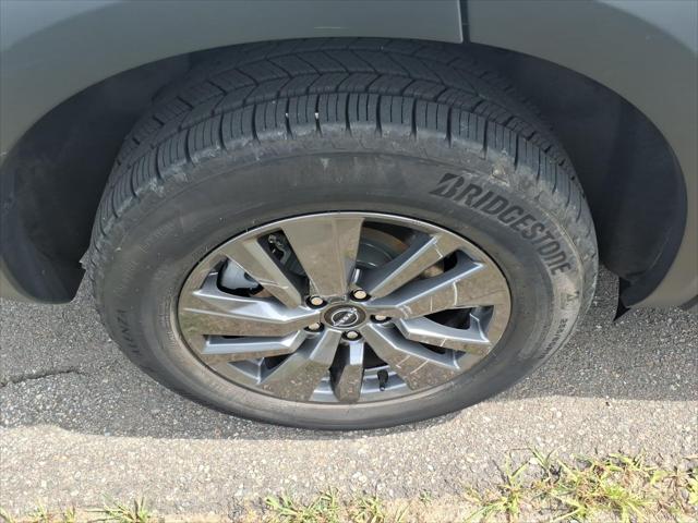 2025 Nissan Pathfinder SV 4WD