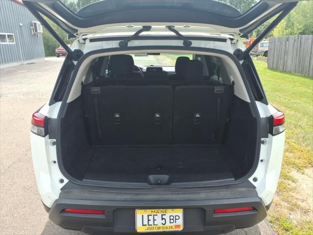 2025 Nissan Pathfinder SV 4WD