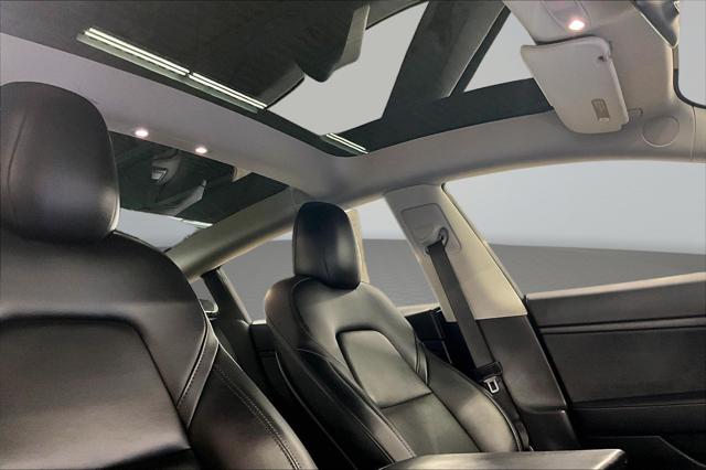 2021 Tesla Model 3 Standard Range Plus Rear-Wheel Drive