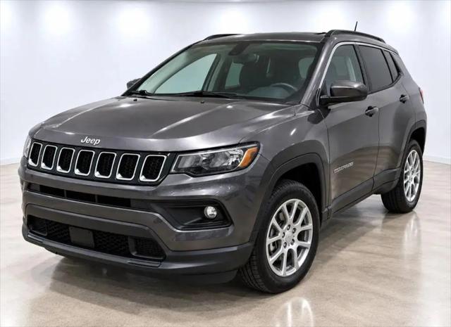 2022 Jeep Compass Latitude Lux 4x4 for sale in Fort Wayne, IN