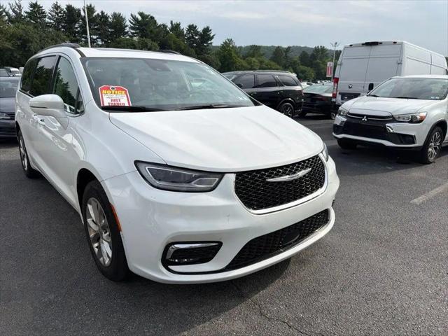 2022 Chrysler Pacifica Touring L AWD for sale in Downingtown, PA