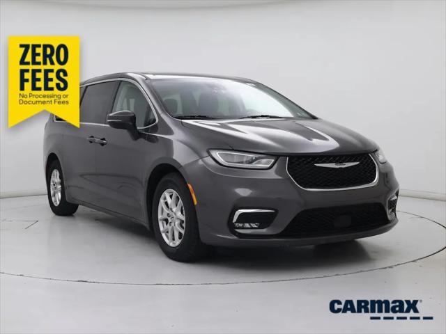 2023 Chrysler Pacifica Touring L for sale in Lancaster, PA