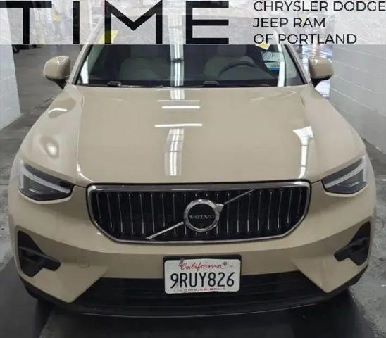 2025 Volvo XC40 B5 Ultra Bright Theme for sale in Portland, OR