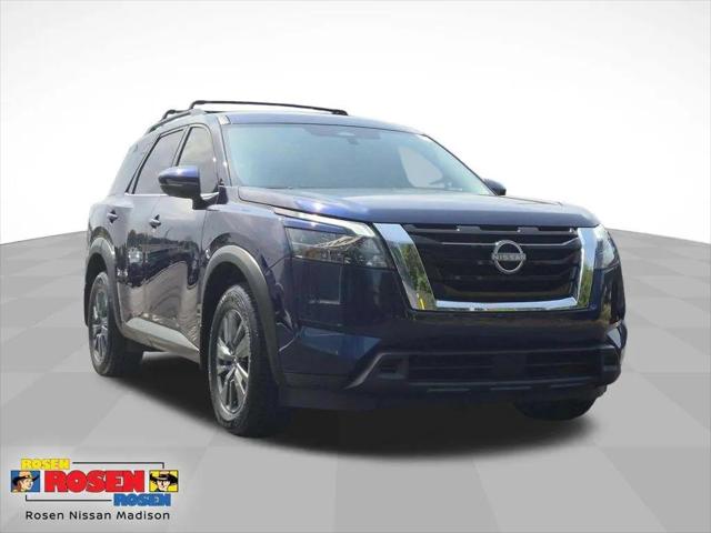 2025 Nissan Pathfinder SV 4WD for sale in Madison, WI