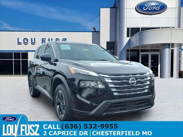 2024 Nissan Rogue SV FWD for sale in Chesterfield, MO