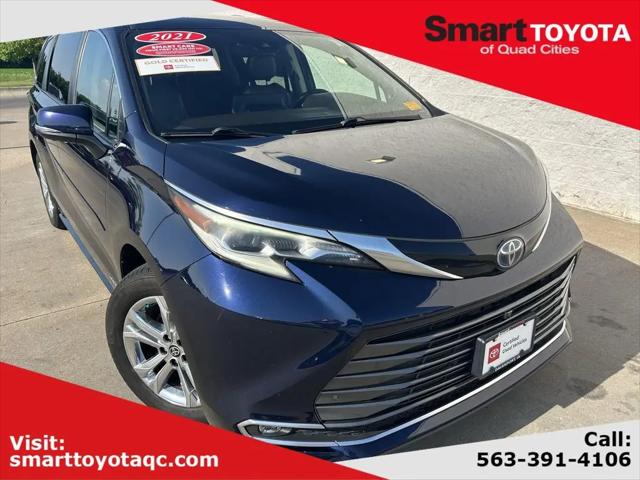 2021 Toyota Sienna Platinum for sale in Davenport, IA