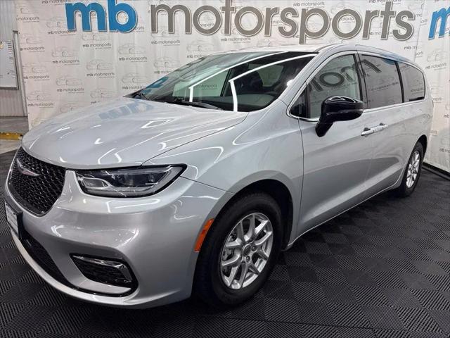 2024 Chrysler Pacifica Touring L for sale in Asbury Park, NJ