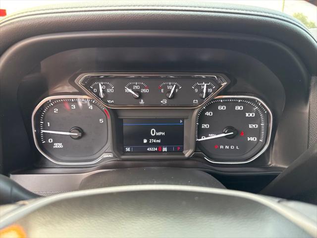 2023 GMC Sierra 2500HD 4WD Crew Cab Standard Bed AT4
