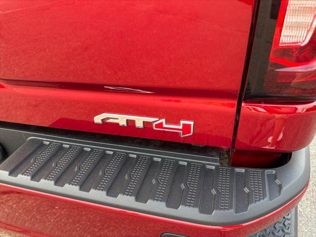 2023 GMC Sierra 2500HD 4WD Crew Cab Standard Bed AT4