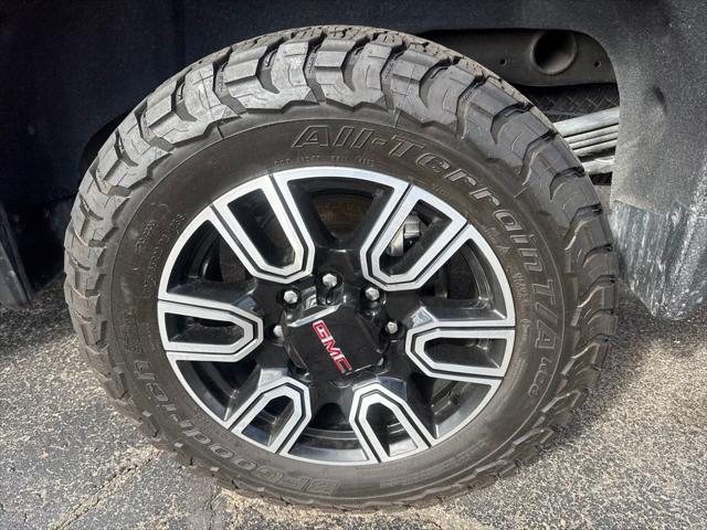 2023 GMC Sierra 2500HD 4WD Crew Cab Standard Bed AT4