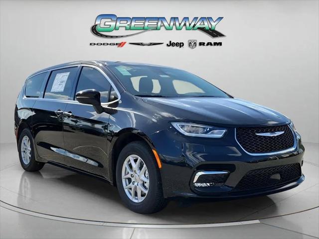 2023 Chrysler Pacifica Touring L for sale in Orlando, FL