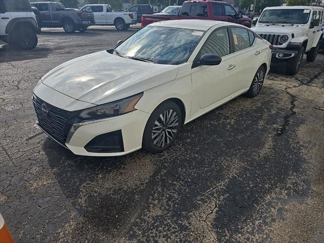2025 Nissan Altima SV FWD for sale in Oconto Falls, WI