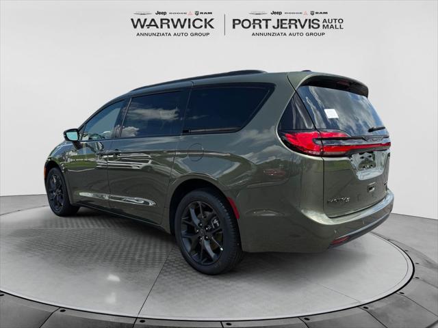 2027 Chrysler Pacifica Limited