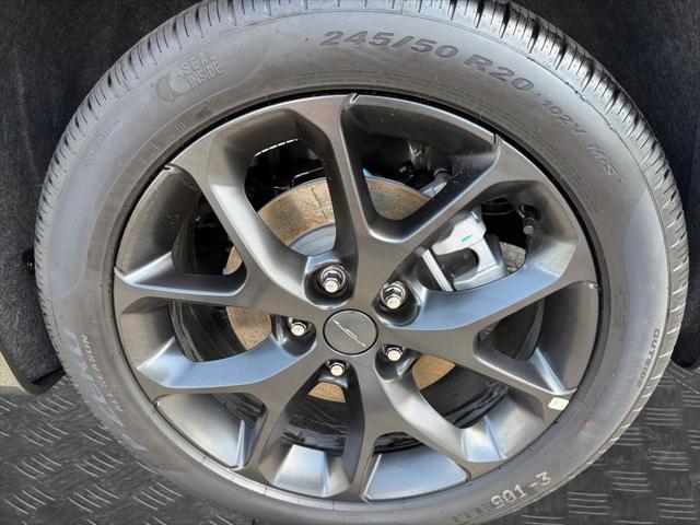 2027 Chrysler Pacifica Limited