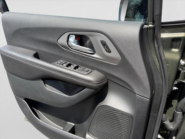 2027 Chrysler Pacifica Limited