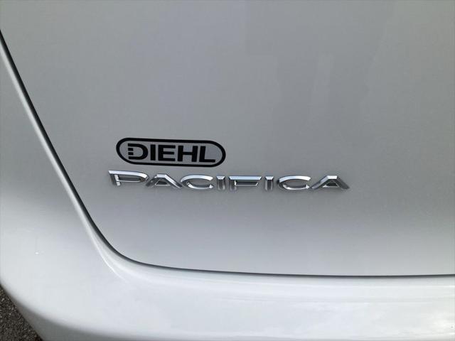 2027 Chrysler Pacifica Pinnacle