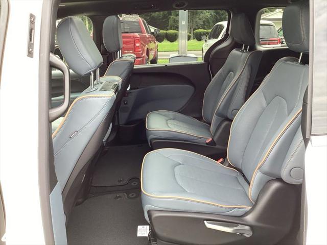 2027 Chrysler Pacifica Pinnacle