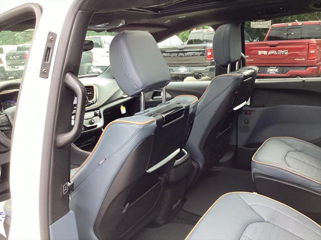 2027 Chrysler Pacifica Pinnacle