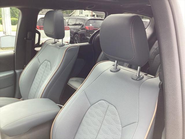 2027 Chrysler Pacifica Pinnacle