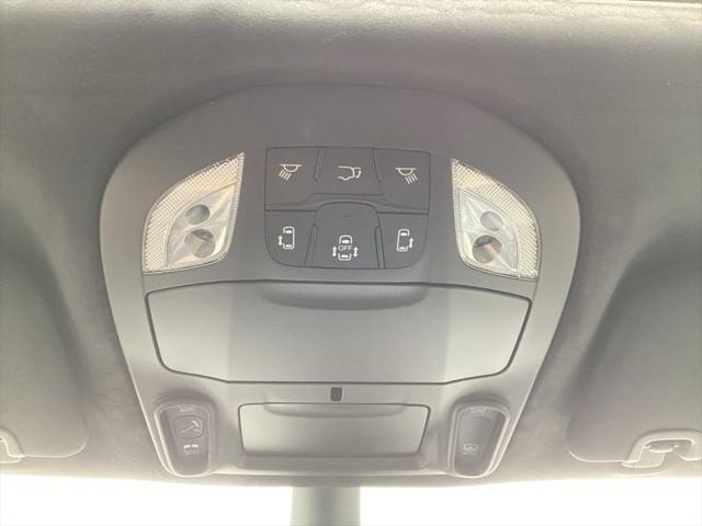2027 Chrysler Pacifica Pinnacle