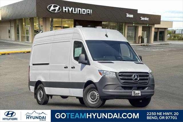 2025 Mercedes-Benz Sprinter 2500 Standard Roof 4-Cyl Diesel for sale in Bend, OR