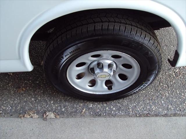 2013 Chevrolet Express LS