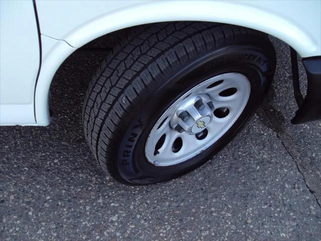 2013 Chevrolet Express LS