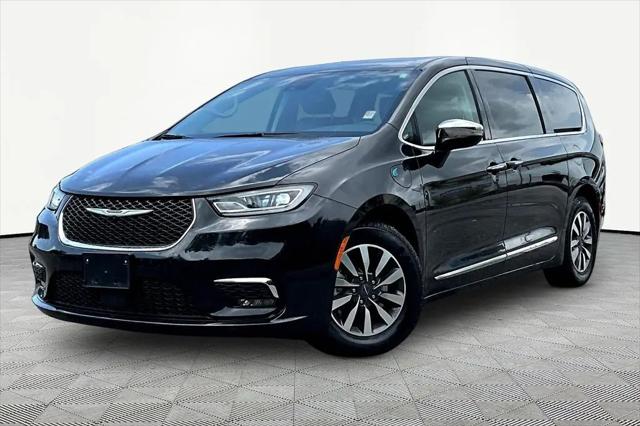 2023 Chrysler Pacifica Hybrid Limited for sale in Fort Walton Beach, FL