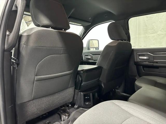 2023 Ram 2500 Big Horn Crew Cab 4x4 64 Box