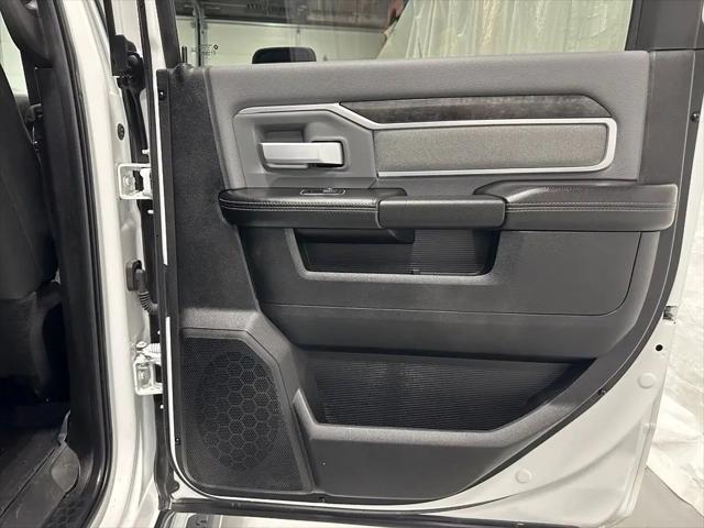 2023 Ram 2500 Big Horn Crew Cab 4x4 64 Box