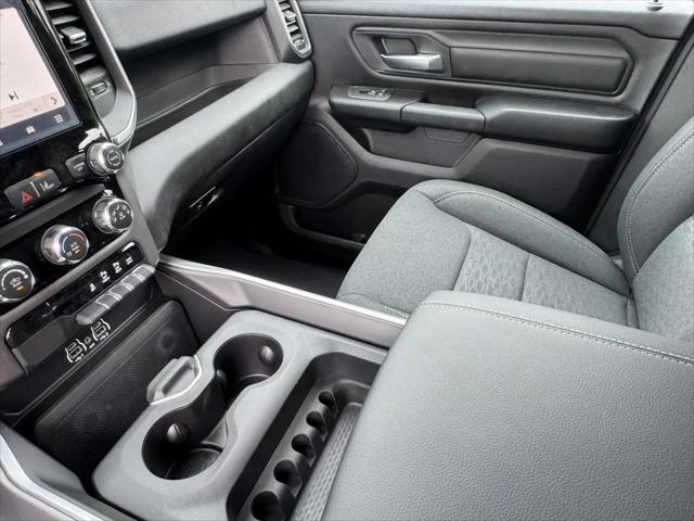 2026 Ram 1500 Express Crew Cab 4x4 57 Box