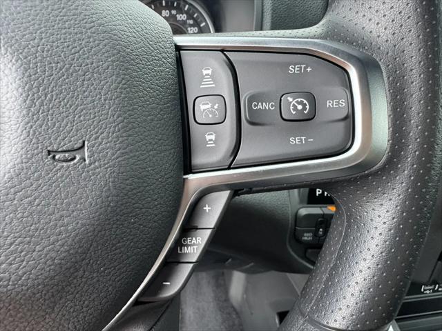 2026 Ram 1500 Express Crew Cab 4x4 57 Box