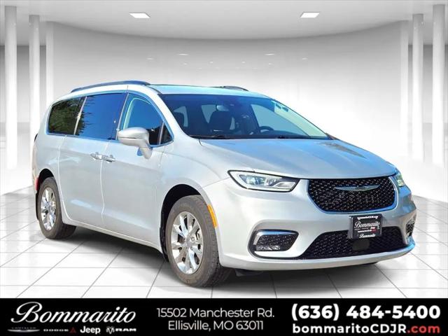 2022 Chrysler Pacifica Touring L AWD for sale in Ellisville, MO