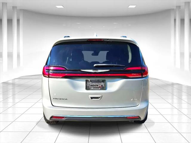 2022 Chrysler Pacifica Touring L AWD