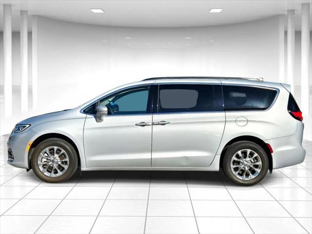 2022 Chrysler Pacifica Touring L AWD