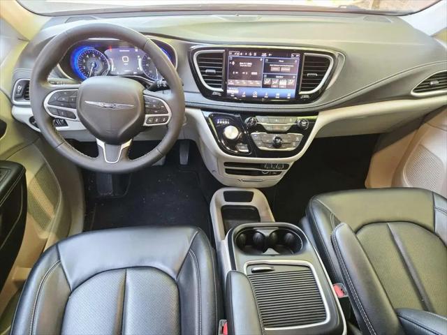 2022 Chrysler Pacifica Touring L AWD