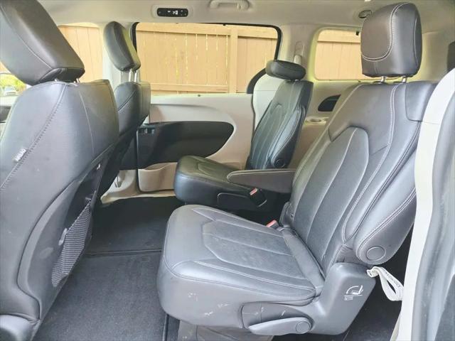 2022 Chrysler Pacifica Touring L AWD