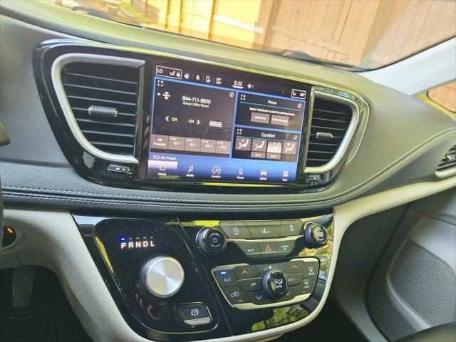 2022 Chrysler Pacifica Touring L AWD