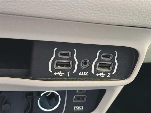 2022 Chrysler Pacifica Touring L AWD