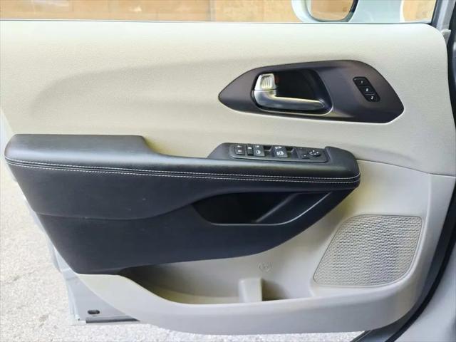 2022 Chrysler Pacifica Touring L AWD