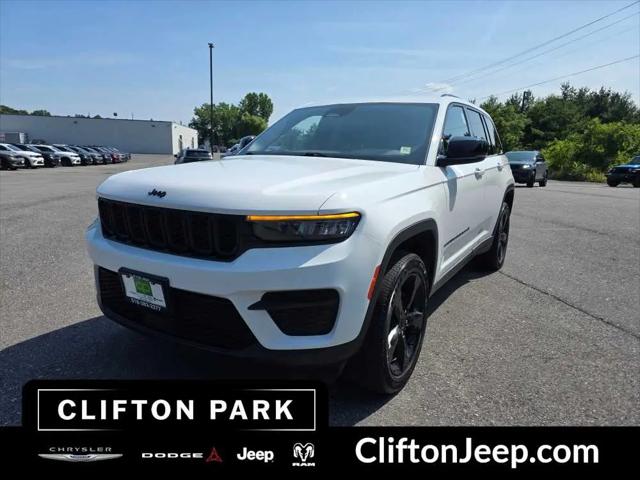 2023 Jeep Grand Cherokee Altitude 4x4 for sale in Clifton Park, NY