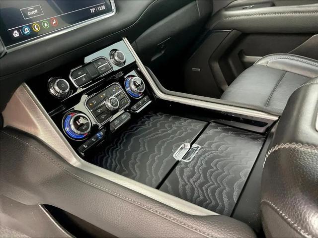 2021 GMC Yukon 4WD Denali