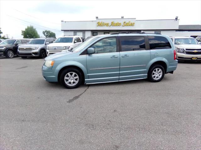 2010 Chrysler Town & Country Touring for sale in Cincinnati, OH