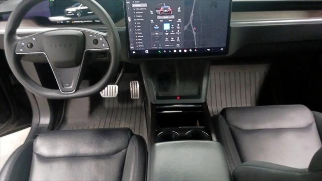 2023 Tesla Model X Standard Range