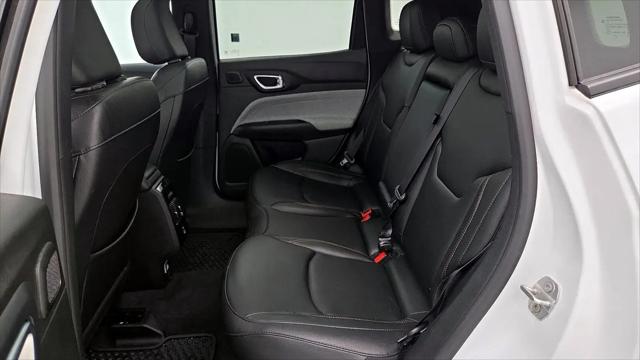 2024 Jeep Compass Latitude Lux FWD