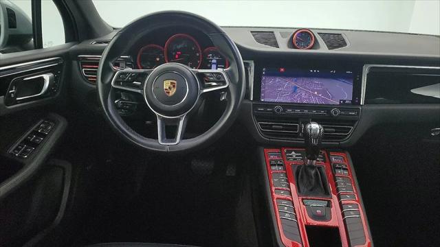 2021 Porsche Macan Macan