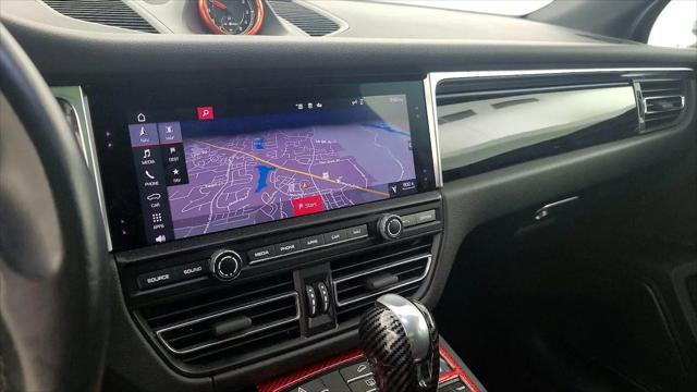2021 Porsche Macan Macan